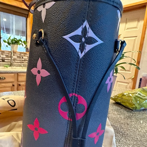 Louis Vuitton pink neverfull - Picture 4 of 7